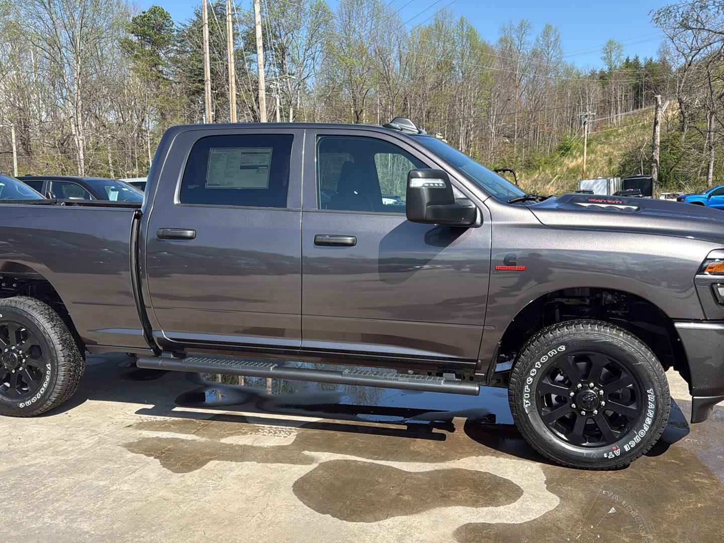 View vehicle photo 3