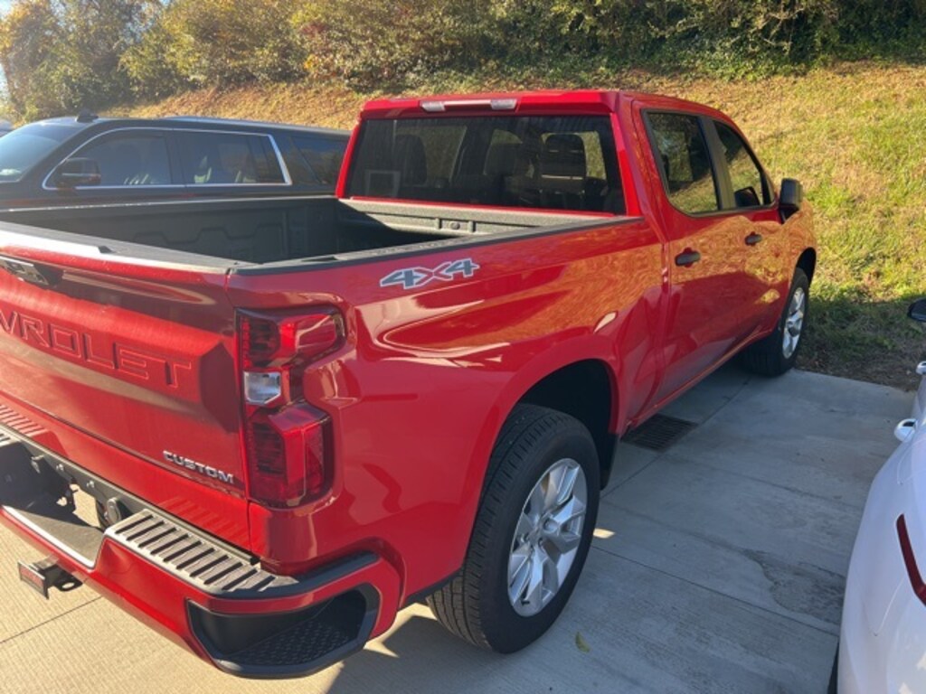 Used 2025 Chevrolet Silverado 1500 Custom Truck