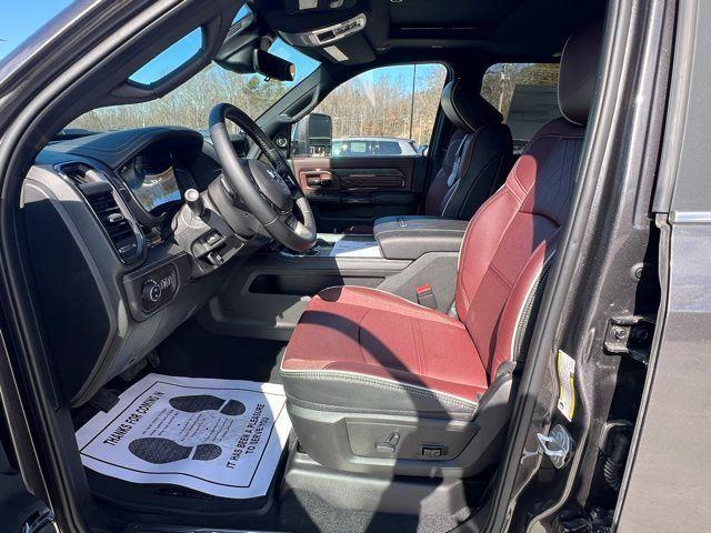 2025 RAM 3500 Limited - Photo 12