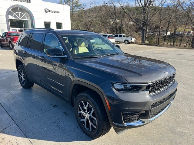 2025 Jeep Grand Cherokee L Limited's photo