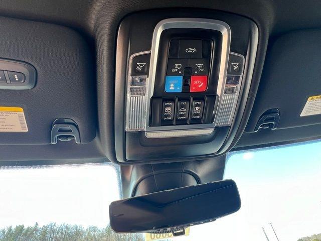 2025 RAM 3500 Limited - Photo 21