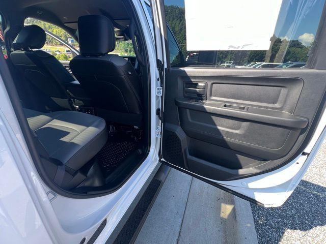2026 RAM 2500 Tradesman - Photo 25