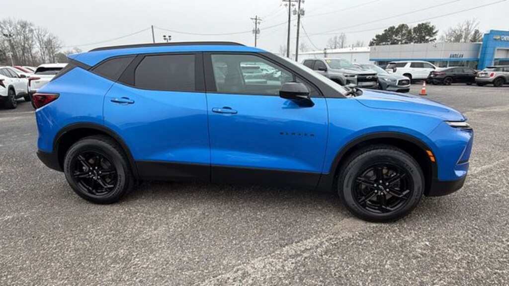 Used 2025 Chevrolet Blazer LT SUV