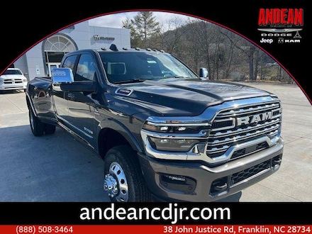 2025 Ram 3500 LIMITED CREW CAB 4X4 8' BOX Pickup