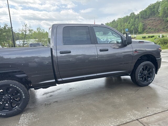 2025 Ram 2500 Big Horn photo 4