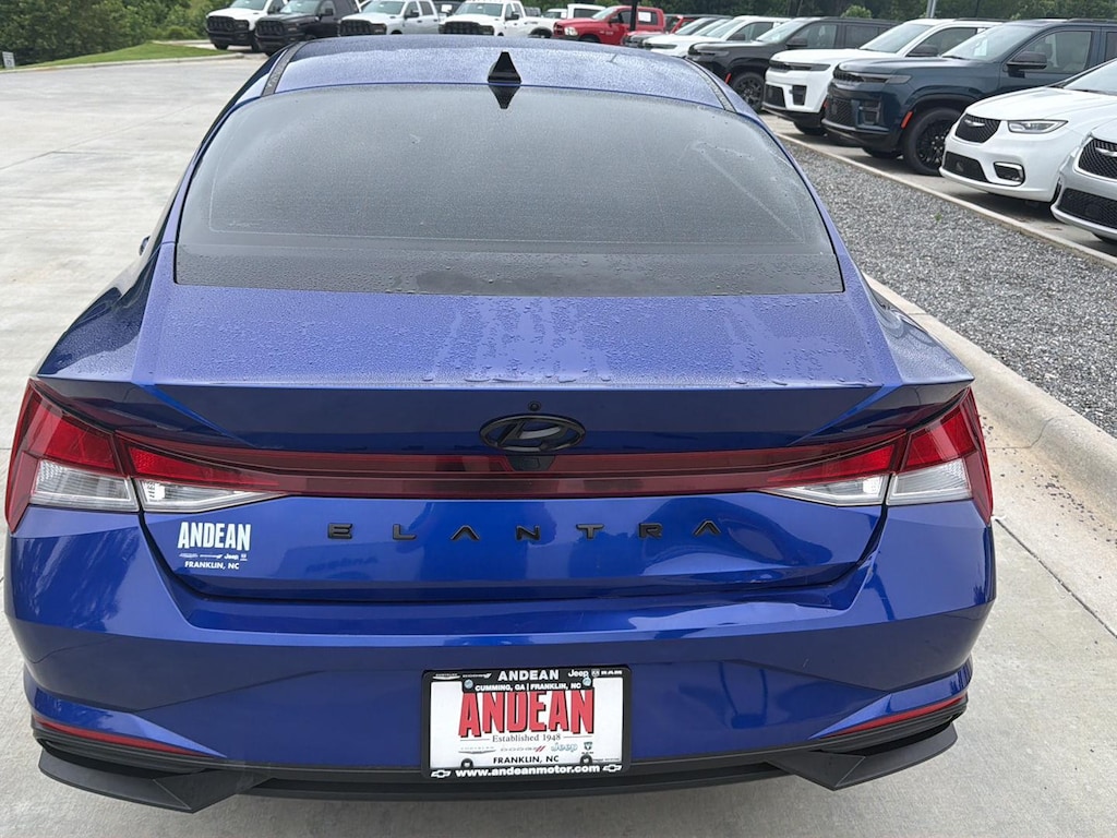 Used 2022 Hyundai Elantra SEL Sedan