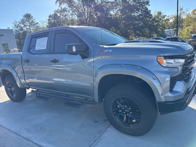 2023 Chevrolet Silverado 1500 LT Trail Boss photo 2