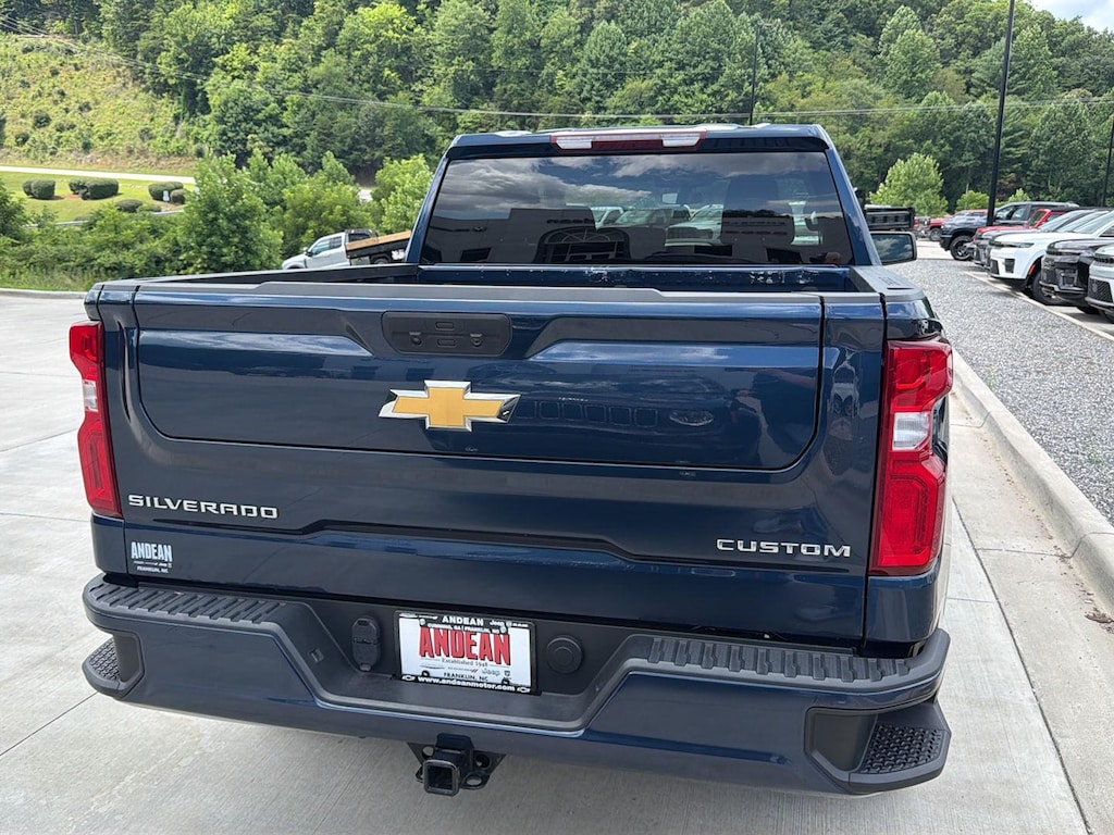 Used 2022 Chevrolet Silverado 1500 LTD Custom Truck