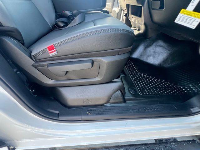 2026 RAM 2500 Tradesman - Photo 30