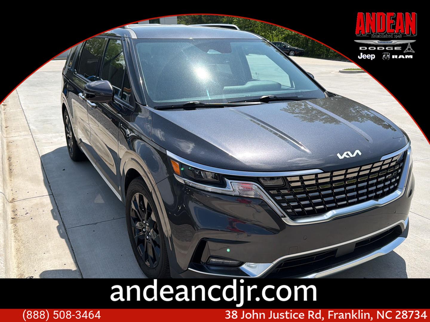 2022 Kia Sedona SX's photo