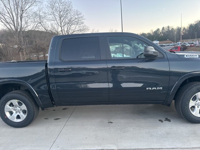 2025 Ram 1500 Big Horn photo 4