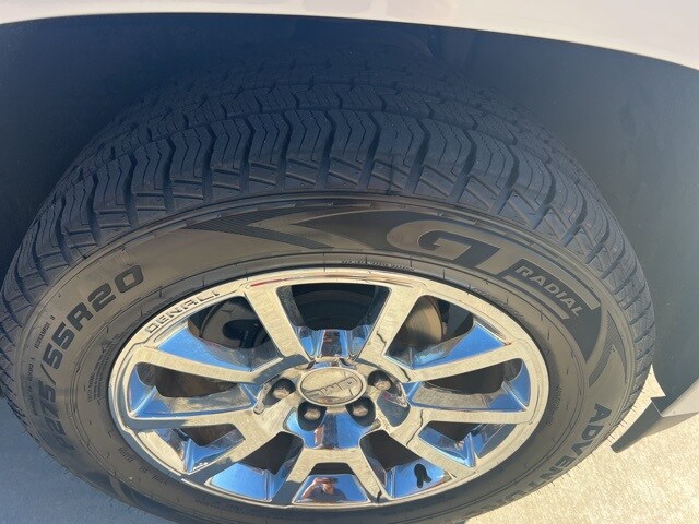 2018 Gmc Yukon Denali photo 2