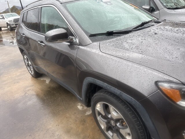 2018 Jeep Compass Limited photo 2
