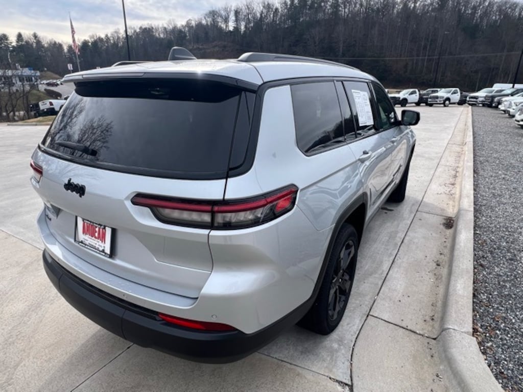 Used 2024 Jeep Grand Cherokee L Altitude X SUV