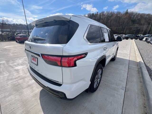 2025 Toyota Sequoia photo 2