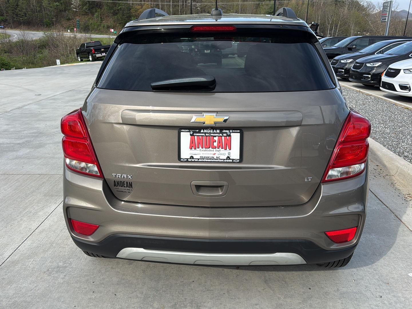 View vehicle photo 7