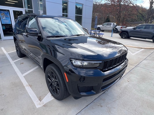 2025 Jeep Grand Cherokee L Altitude's photo