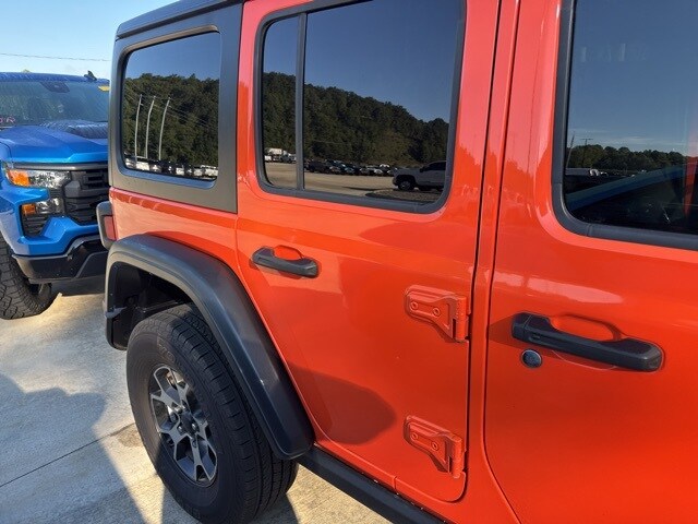 2018 Jeep Wrangler Unlimited Rubicon photo 3