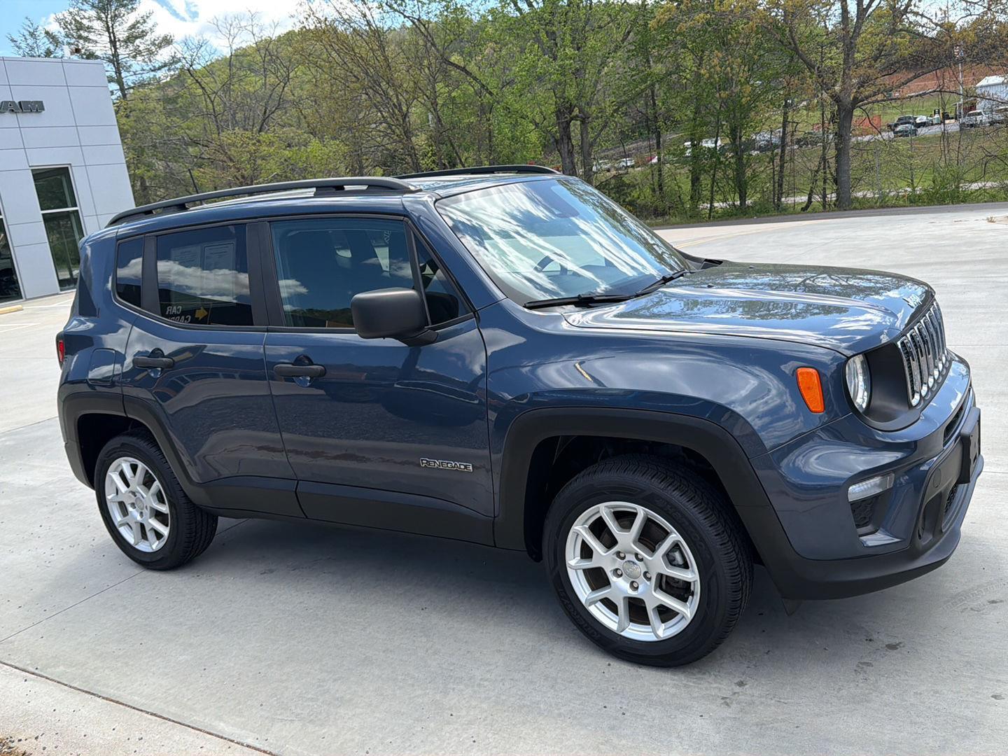 Used 2021 Jeep Renegade Sport with VIN ZACNJDAB4MPM48006 for sale in Franklin, NC