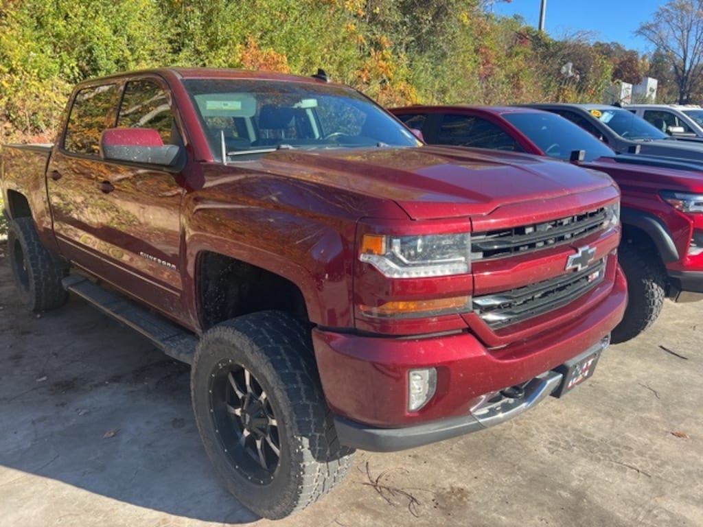 Used 2017 Chevrolet Silverado 1500 LT Truck