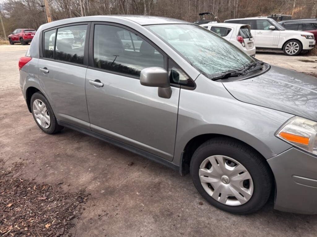 Used 2010 Nissan Versa 1.8 S Hatchback