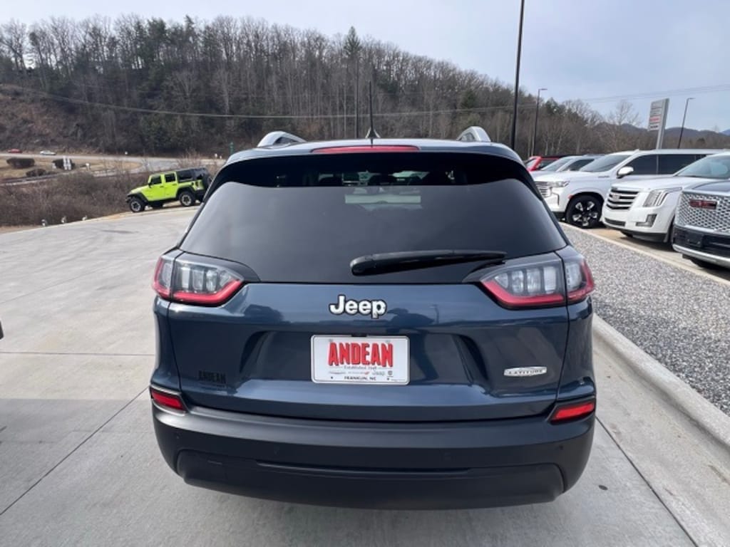 Used 2020 Jeep Cherokee Latitude SUV