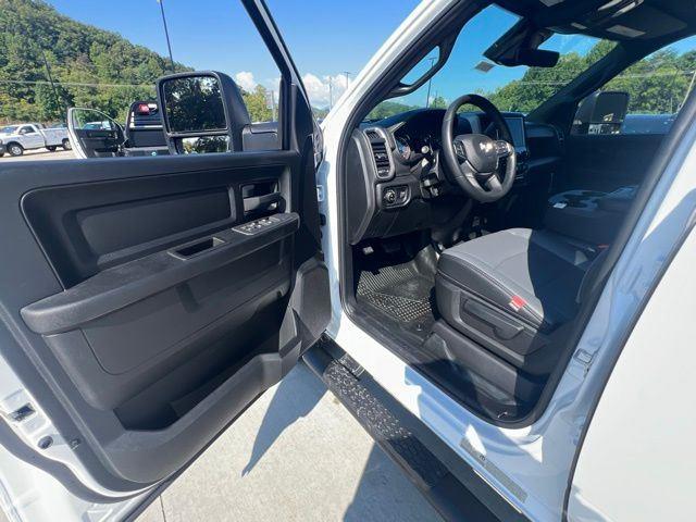 2026 RAM 2500 Tradesman - Photo 10