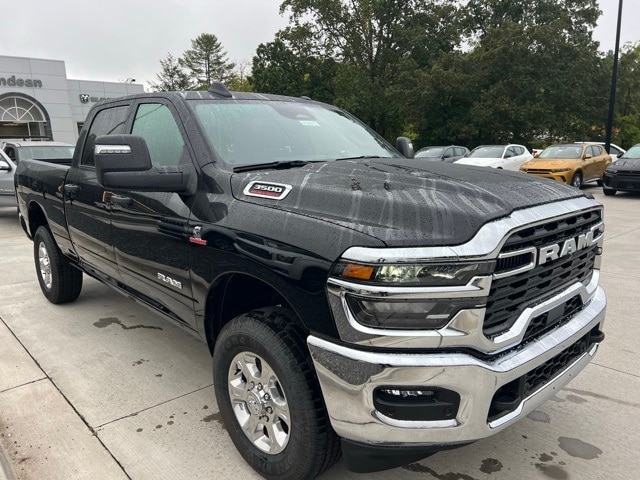 2026 RAM Ram 3500 Pickup Big Horn's photo