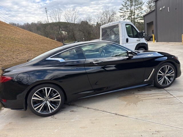 2022 Infiniti Q60 Luxe photo 4