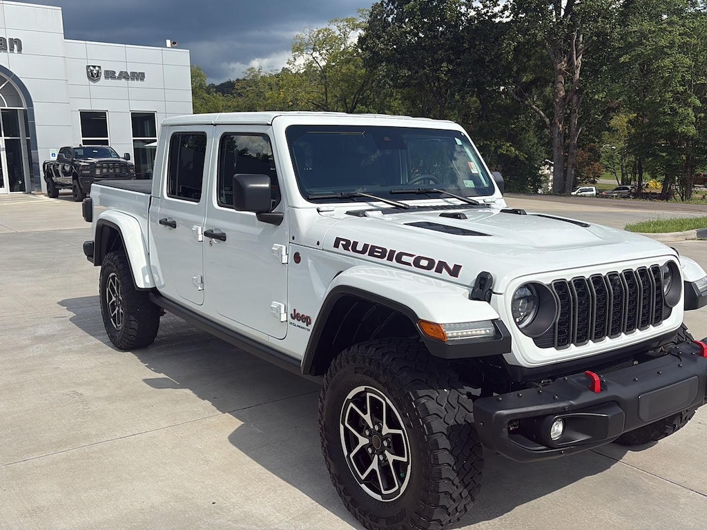 Used 2024 Jeep Gladiator Rubicon X Truck