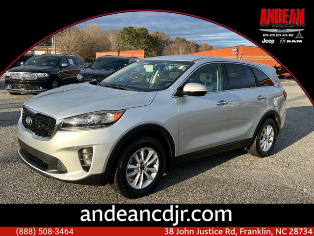 Sparkling Silver 2019 Kia Sorento L FWD SUV / Crossover Front-Wheel Drive 6-Speed Automatic