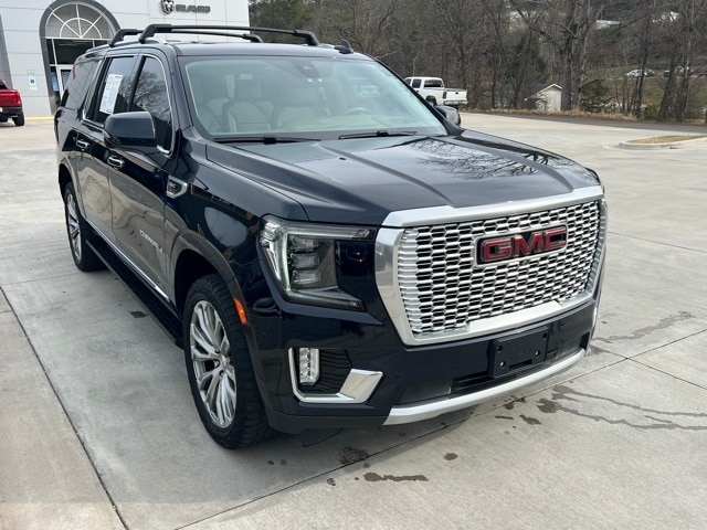 2021 GMC Yukon XL Denali's photo