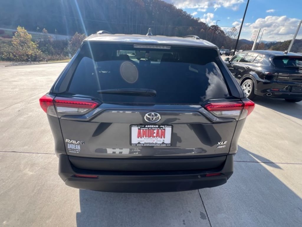 Used 2024 Toyota RAV4 XLE SUV