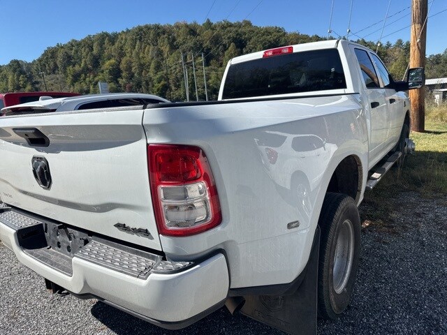 2023 Ram 3500 Tradesman photo 2