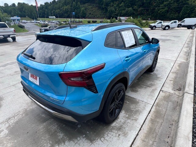 2025 Chevrolet Trax ACTIV photo 3