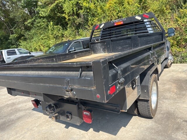 2023 Ford F-550 photo 3