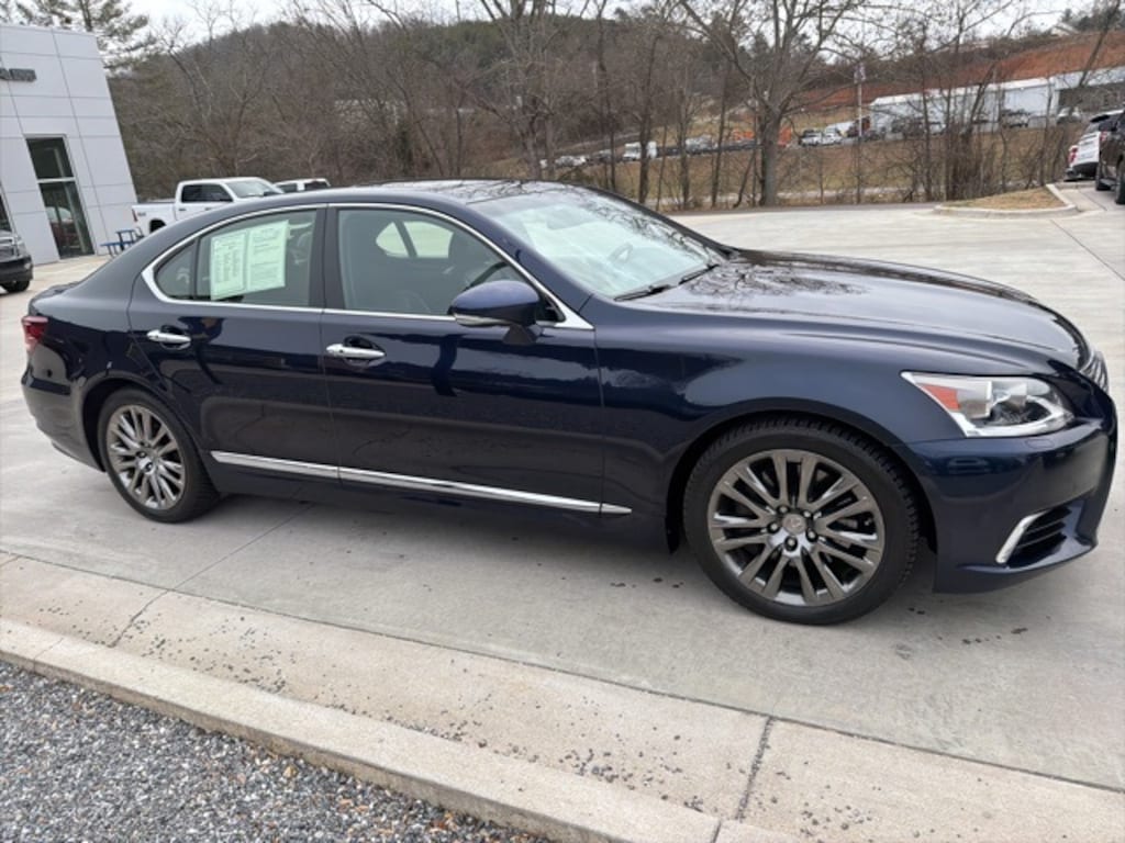 Used 2017 Lexus LS 460 Sedan