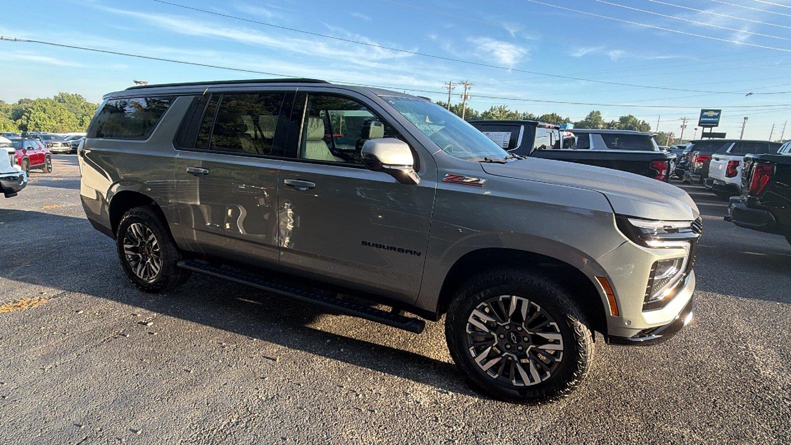 2026 Chevrolet Suburban Z71 - Photo 6