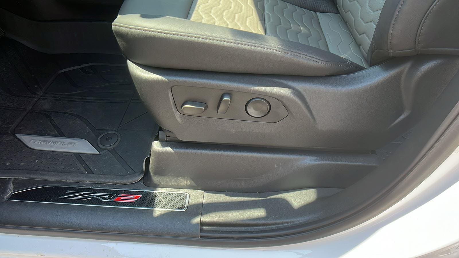 2025 Chevrolet Silverado 1500 ZR2 - Photo 14