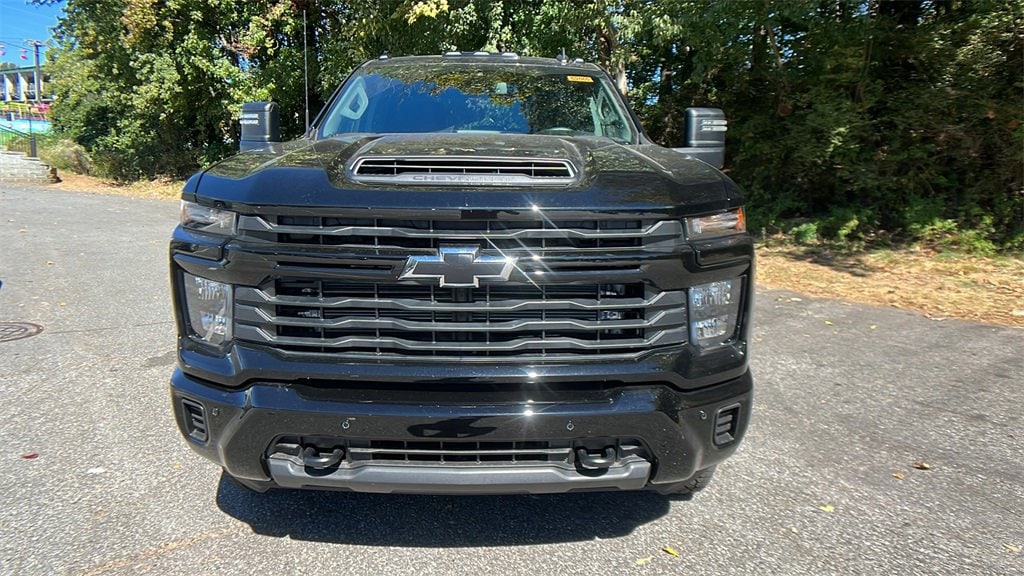 New 2025 Chevrolet Silverado 2500 HD Custom Truck