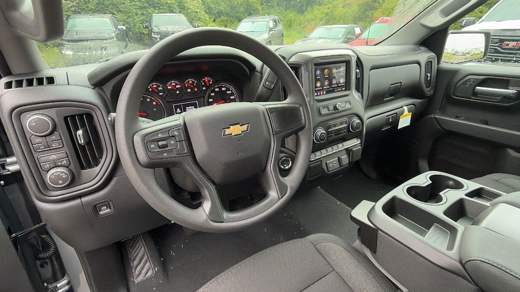 New 2026 Chevrolet Silverado 1500 Custom Truck