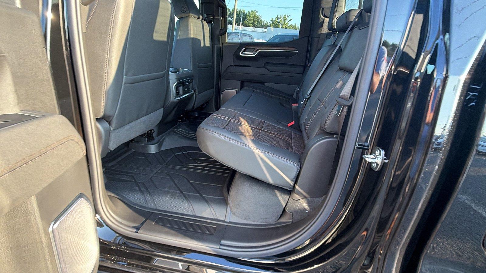 2026 Chevrolet Silverado 1500 High Country - Photo 19