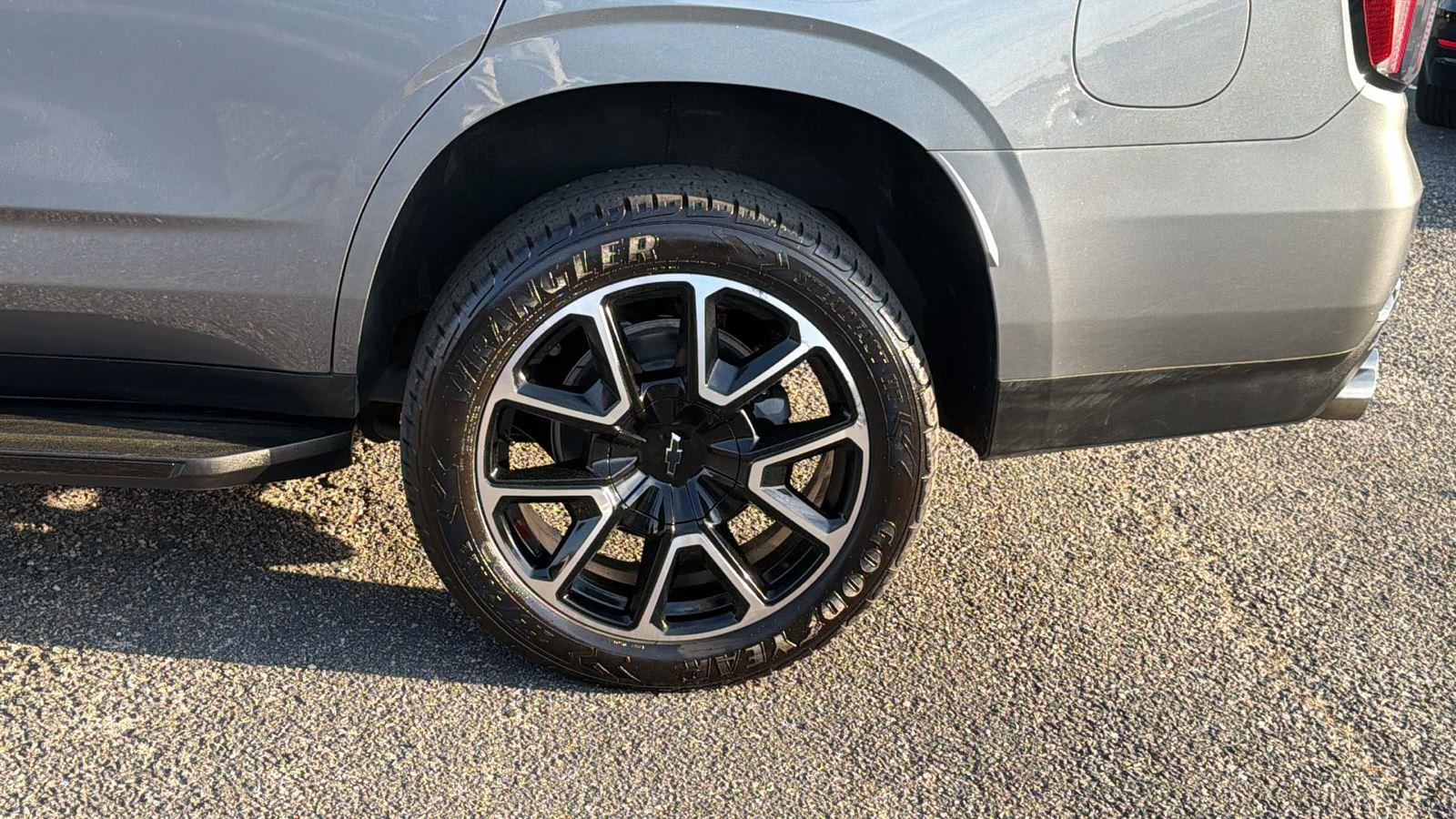 2022 Chevrolet Tahoe RST - Photo 9