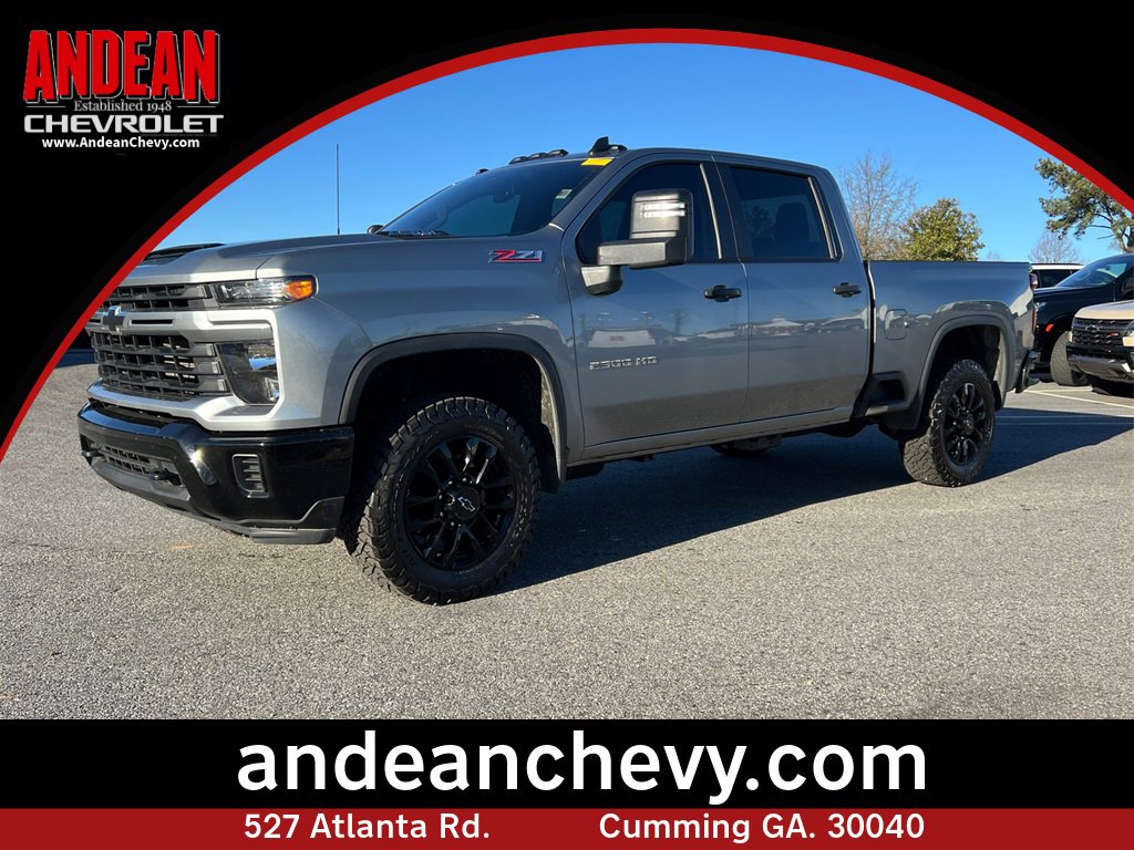 2024 Chevrolet Silverado 2500HD Custom's photo
