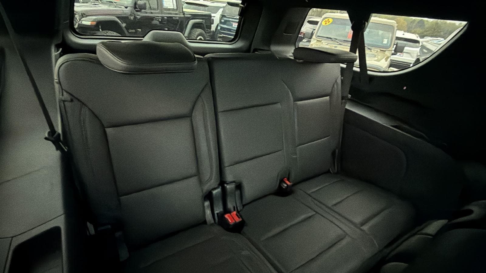 2024 Chevrolet Suburban Z71 - Photo 20
