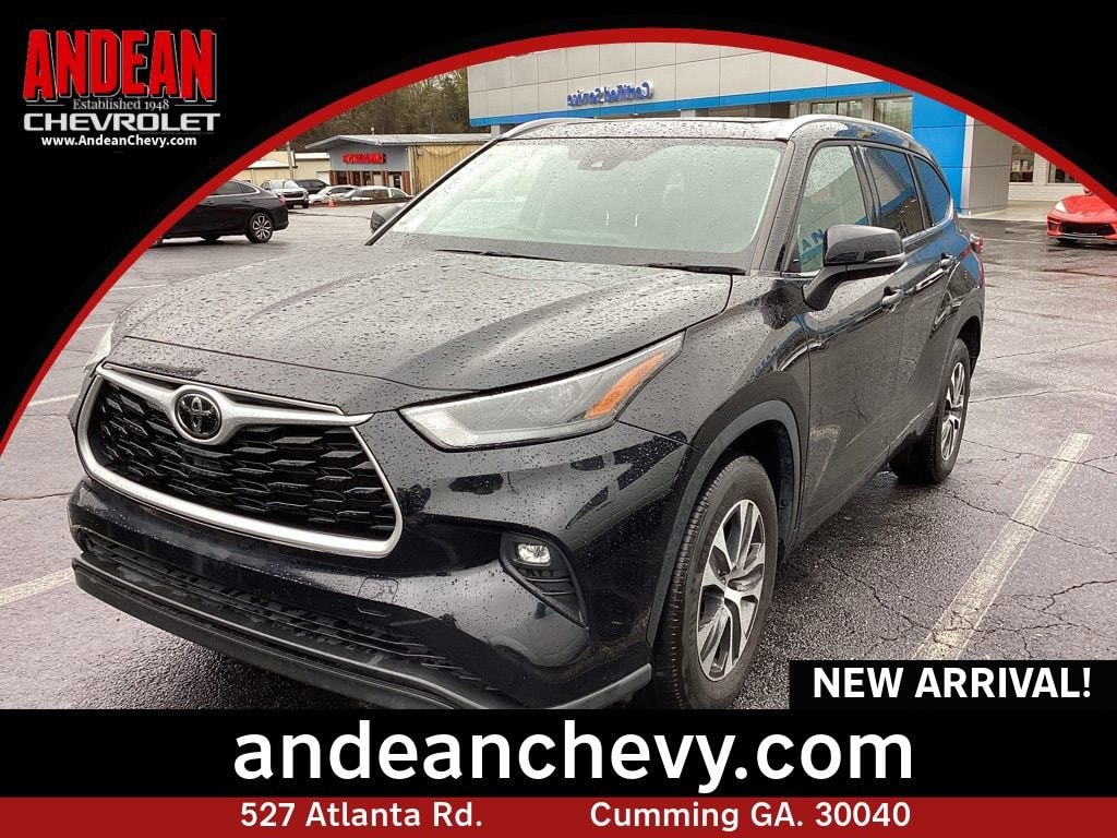 2022 Toyota Highlander XLE FWD