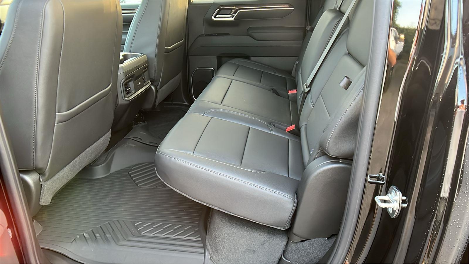 2026 Chevrolet Silverado 1500 RST - Photo 18