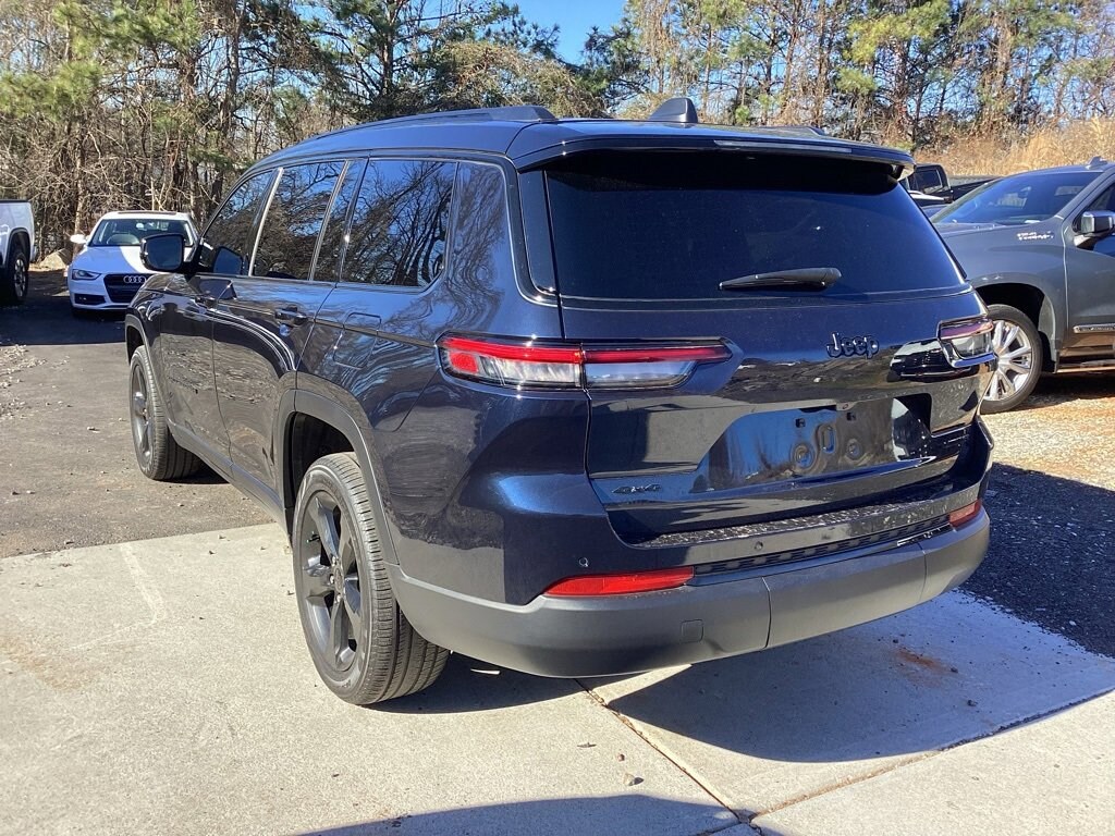 Used 2024 Jeep Grand Cherokee L Limited 4x4 SUV