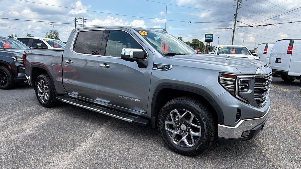 Used 2023 GMC Sierra 1500 SLT Truck Crew Cab