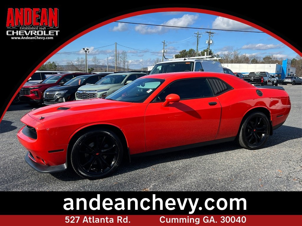 Used 2018 Dodge Challenger SXT Coupe